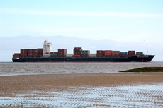 Containerschiff_04.jpg